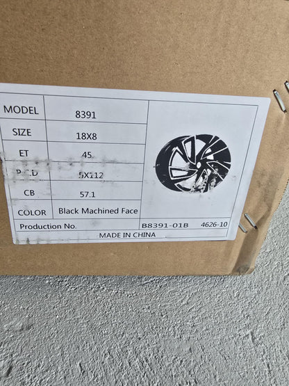 Black machine faced 18x8 Alloys